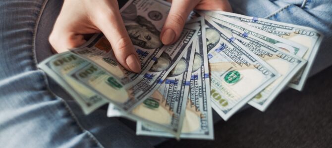 Multas a los autónomos por guardar dinero en casa Multas a los autónomos por guardar dinero en casa